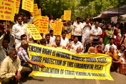 Pension3_marching