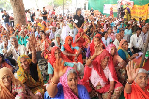 foto - pension 2 Members of civil society demand pension rights in Delhi, India.