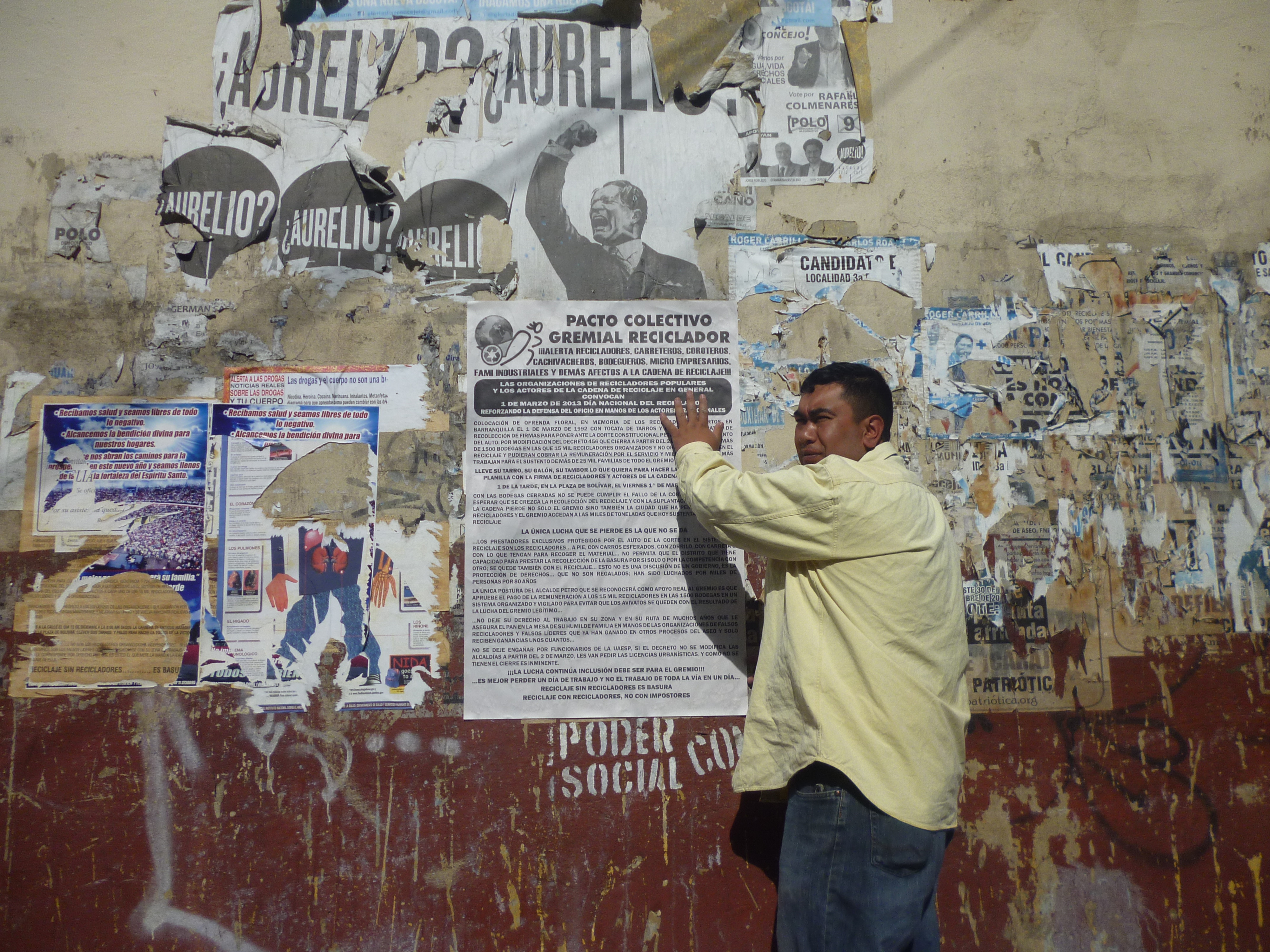 Recicladores march in Bogotá on March 1st. Photo credit: ARB.