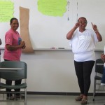 Dinâmica da árvore: discussões sobre autonomia / An activity called the Tree Dynamic involved discussions about autonomy.