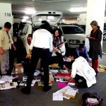 The delegation organizing its publications. Photo: Alex Cardoso.